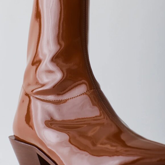 Tibi patent Leo low boot, caramel, size 36 - Picture 5 of 7